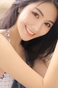 压在窗户上做小说